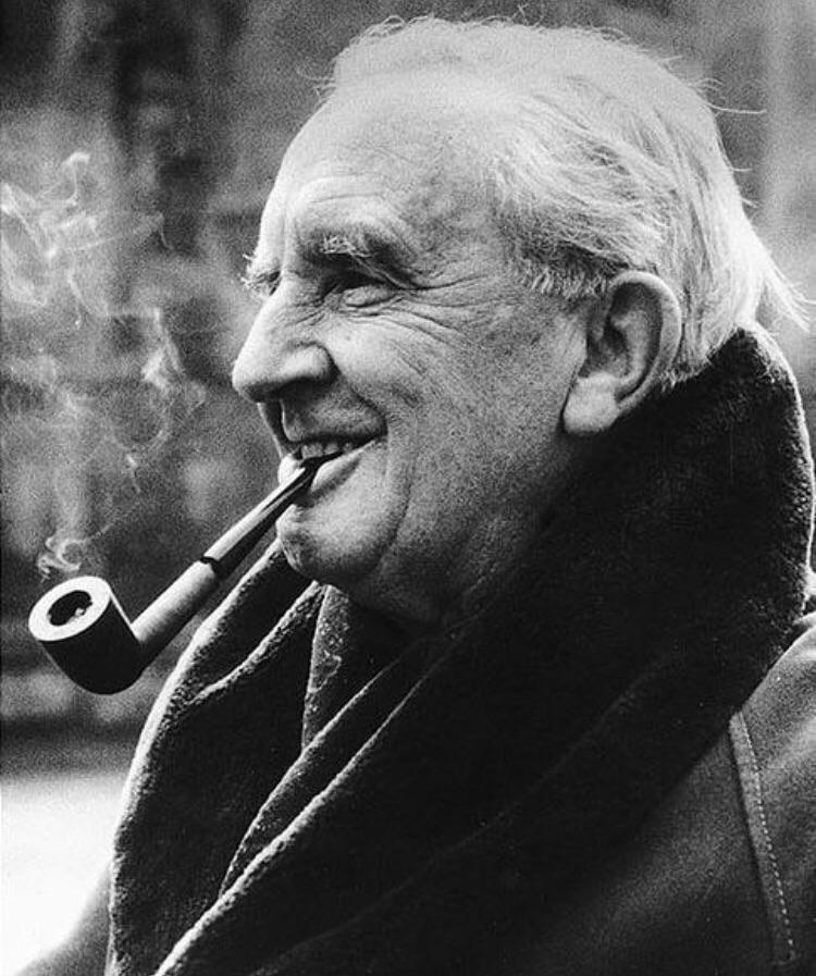 J. R. R. Tolkien E A Sua Importância Para Quem Escreve